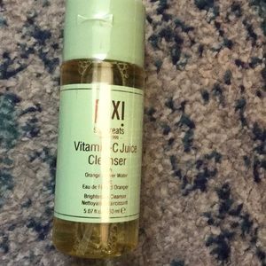 Pixi skintreats vitamin-c juice cleanser new